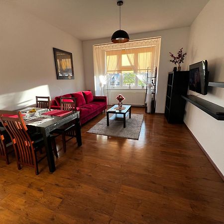 Mm Apartment Argentinska Прага Экстерьер фото